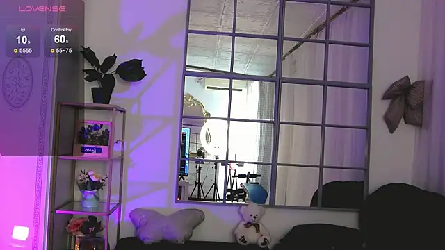 Chatroom XXX en direct de SarahRaynex
