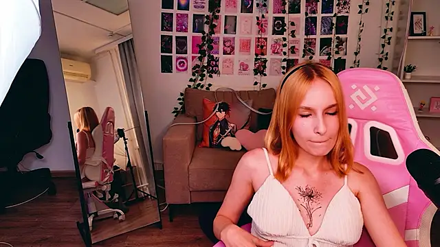 Kaseopean Live XXX chat