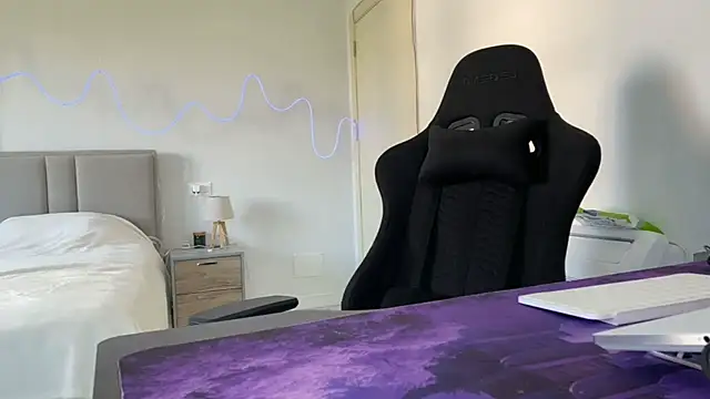 PrincesSsLilu's Live XXX Chat