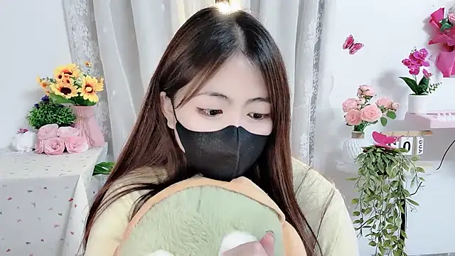 MIJ-Uwuu লাইভ XXX চ্যাট