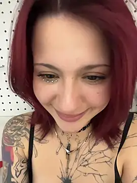 Lilly__Kiss Adlı Modelin Canlı XXX Sohbeti