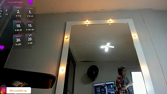Mia_scarlet69 现场XXX聊天