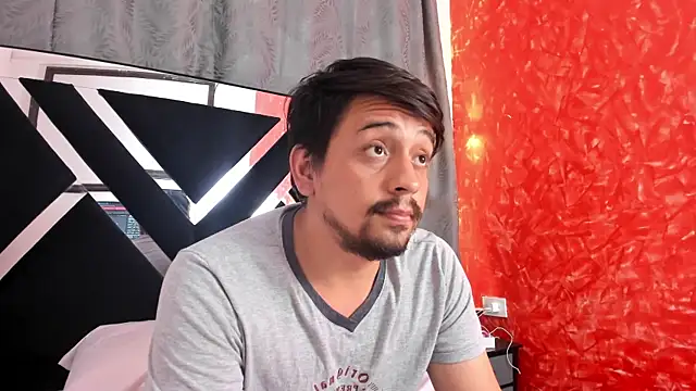 MikeBayers69 Live XXX Chat