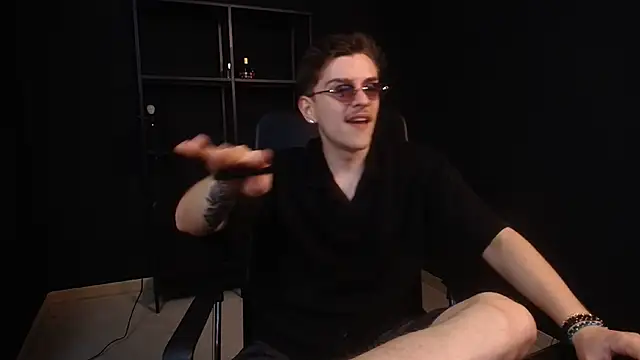 FelixStarkk live XXX chat