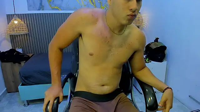 AlessandroFranco live XXX chat