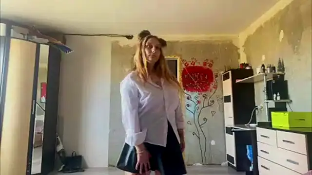 SunnyHarnett's Live XXX Chat