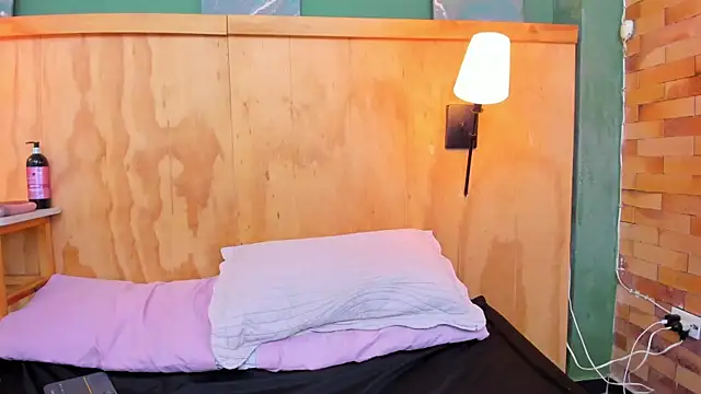 vailoetharris Adlı Modelin Canlı XXX Sohbeti