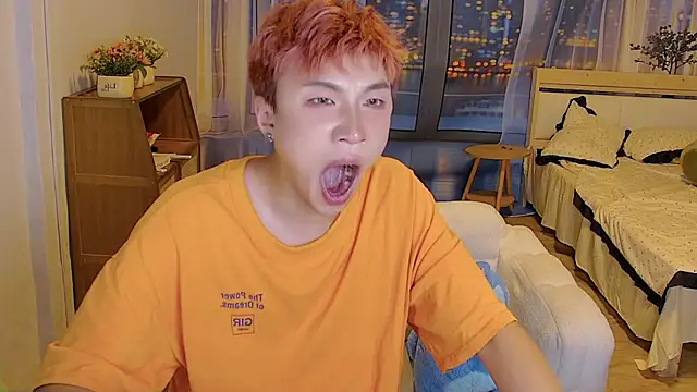 Chinese-Sweety élő XXX-chatje