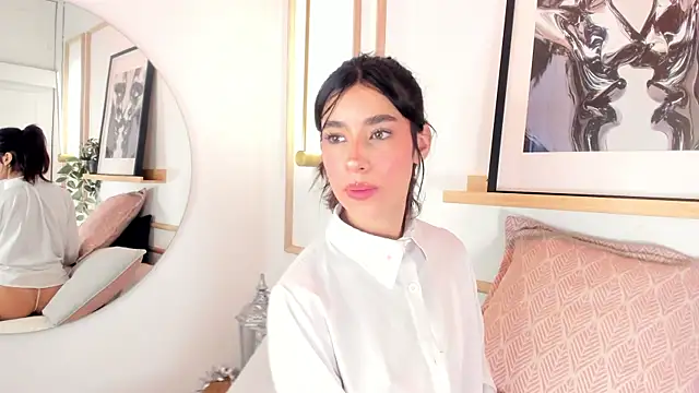 دردشة Nanami_ الجنسية المباشرة