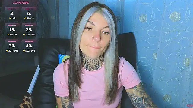 tattooedBabyy 现场XXX聊天