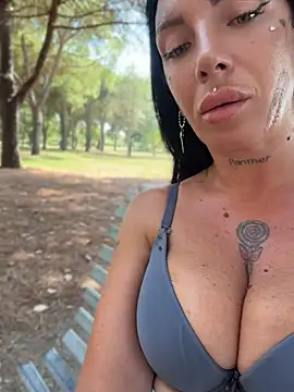 Chat XXX en directo de Baby_Panther