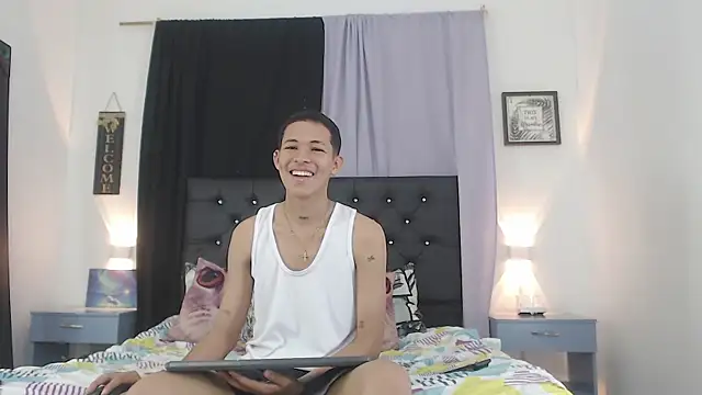 RoySteven Live XXX-Chat