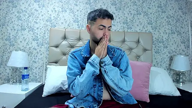 AndrewCrooss Live XXX-Chat