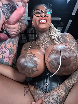 DarkDea Show in webcam
