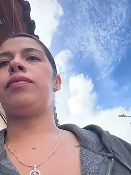 צ'אט XXX בשידור חי של Nathaly_12