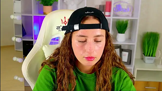 NadinnL Chat XXX live