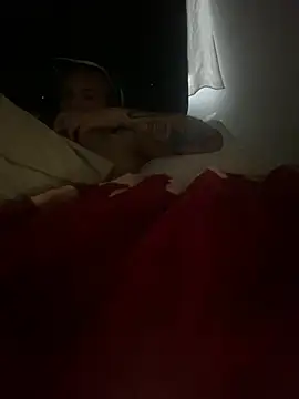Chat +18 de GusanoDelicioso ao vivo