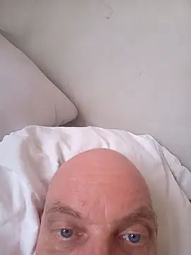 TheRealHunkyy webcam show