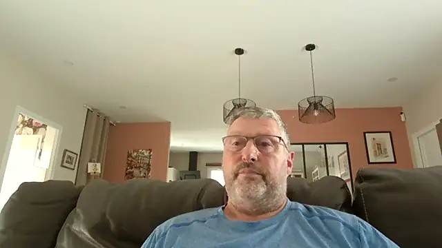 XXX chat uživo modela doudou310