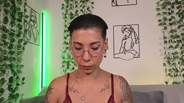 Czat XXX na żywo – MiaMorgan_