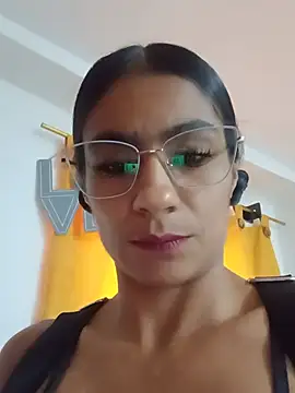 Chat +18 de Leslly_ ao vivo