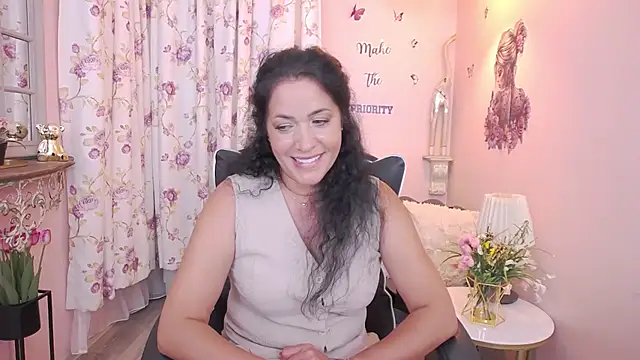 MyLovOne's Live XXX Chat