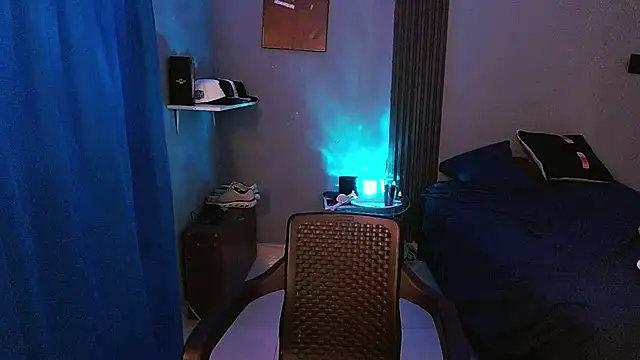 Chat +18 de Mr_yisuzz ao vivo