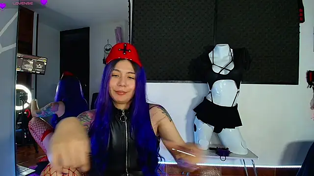 Chat +18 de karlamoon23 ao vivo
