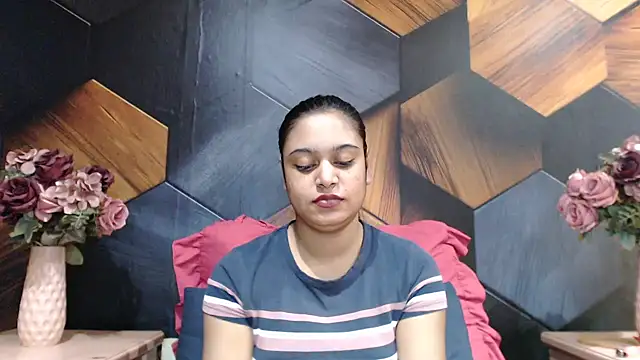 indianclassic18's Live XXX Chat