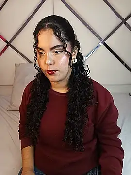 Chat XXX en directo de NicolleOverton