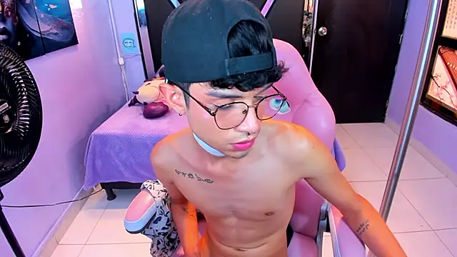Živý XXX chat LiamHeatx