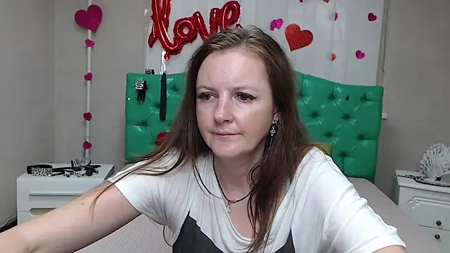 Czat XXX na żywo – MeganPirs