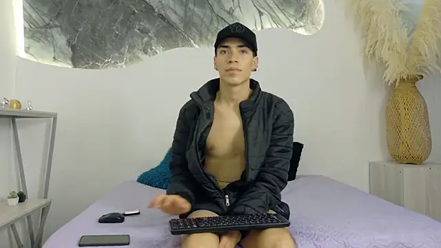 Monyel_Blake élő XXX-chatje