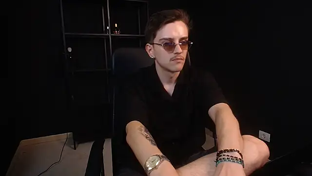 FelixStarkk – Naživo XXX chat