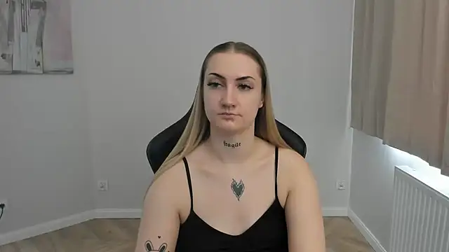 XXX chat uživo modela AlexaTease