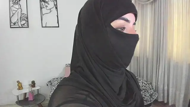 Chat +18 de Uzra_hayed ao vivo