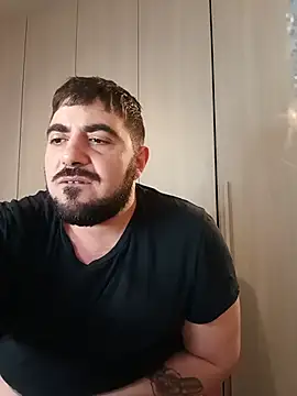 Chat XXX en directo de bear_skinny