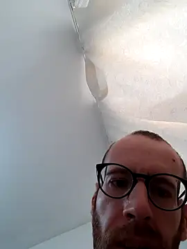 Loverboyxox77's Live XXX Chat