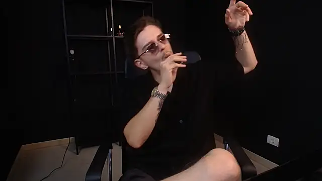 FelixStarkk Chat XXX live