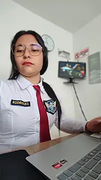 Queen_linda1 Live XXX Chat