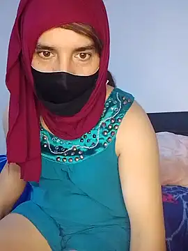 banouti28 Adlı Modelin Canlı XXX Sohbeti