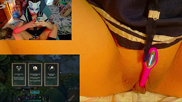 XXX chat uživo modela minakitsume