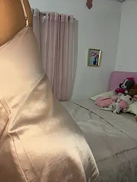 LucyMartelli's Live XXX Chat
