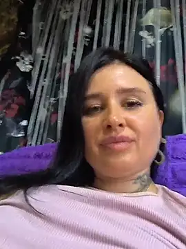 Chat XXX en directo de KikiXRed