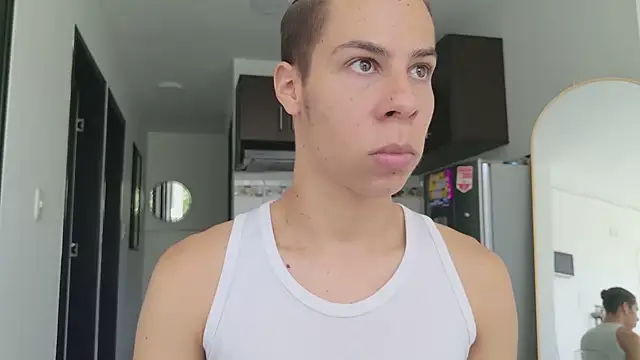 grey___27 élő XXX-chatje