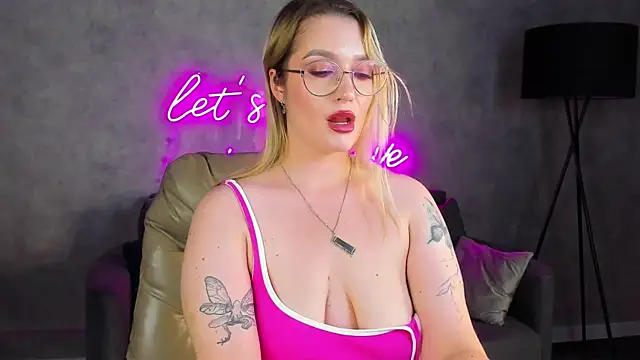 Czat XXX na żywo – Viickie_Nelsson