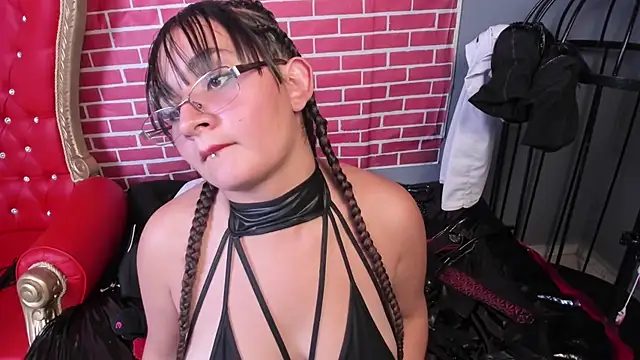 Chat +18 de LiliThara ao vivo