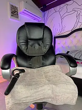 Samir_bear live XXX chat