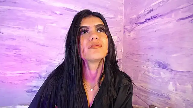Shayla_Gray Adlı Modelin Canlı XXX Sohbeti