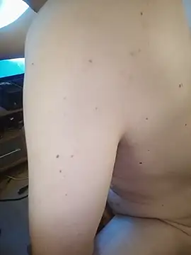 XXX chat uživo modela Martynew